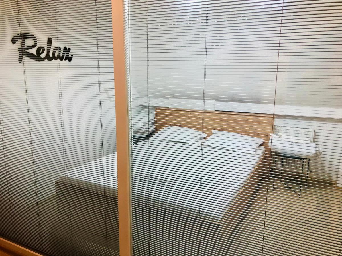 Ultra-Central Modern And Big Apartments In Union Square U41-U44 ティミショアラ エクステリア 写真