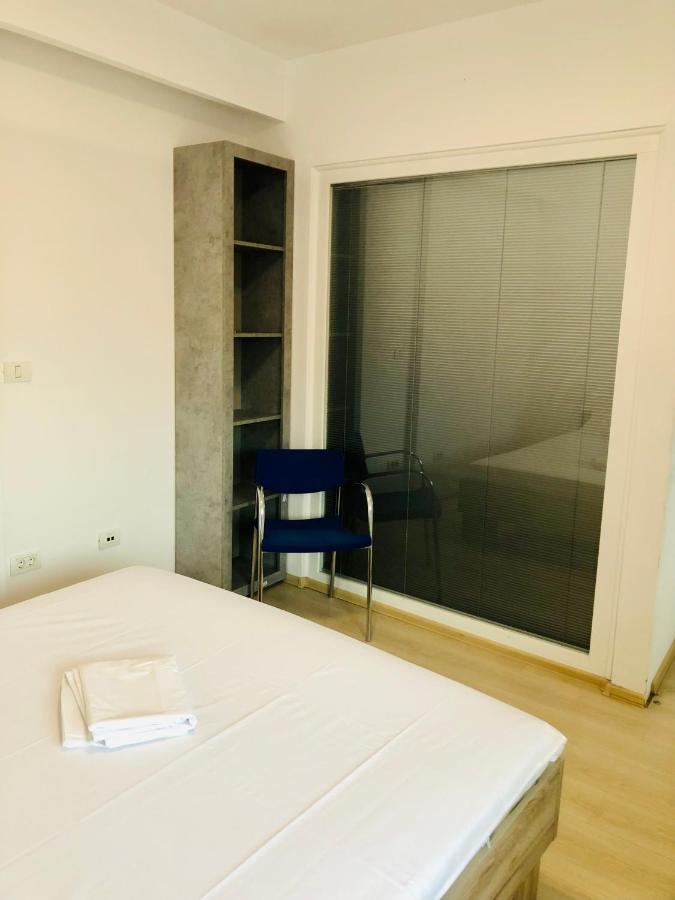 Ultra-Central Modern And Big Apartments In Union Square U41-U44 ティミショアラ エクステリア 写真